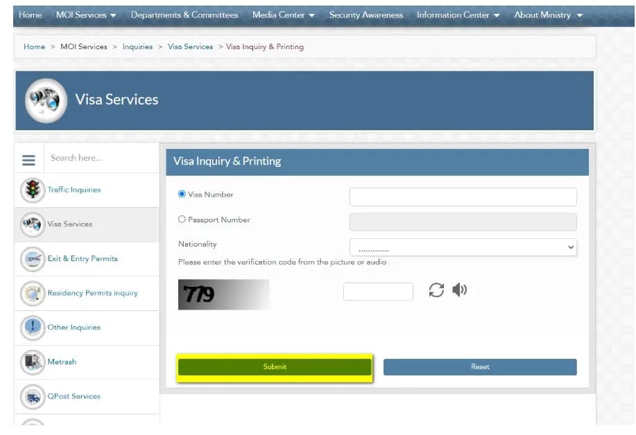 Screenshot of Qatar Ministry of Interior's online visa inquiry and printing service showing fields for visa number, passport number, nationality, and CAPTCHA verification